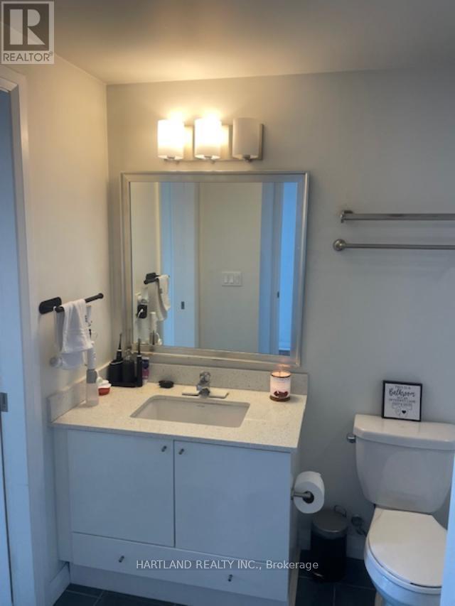 1806 - 75 Eglinton Avenue W, Mississauga, Ontario  L5R 0E5 - Photo 8 - W12450133