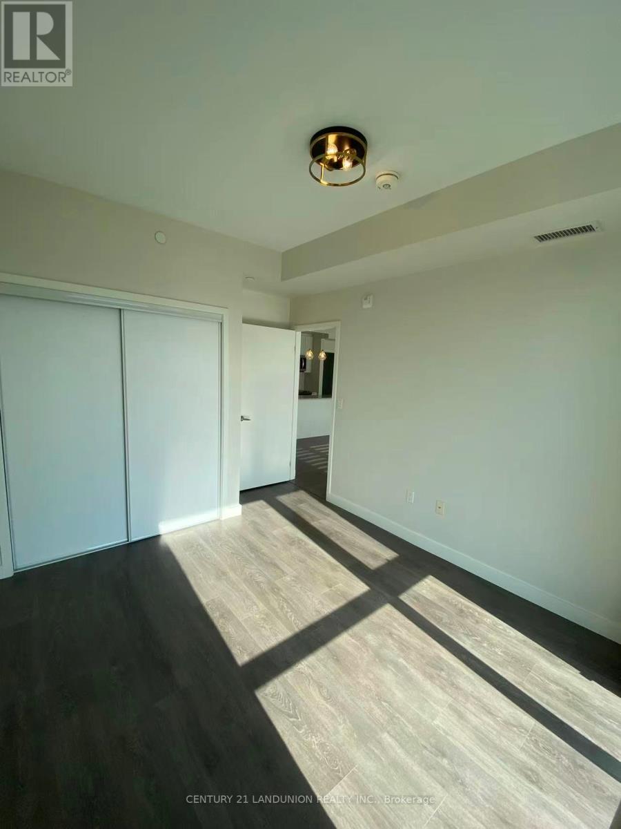 115 - 210 Sabina Drive, Oakville, Ontario  L6H 0W6 - Photo 12 - W12450137