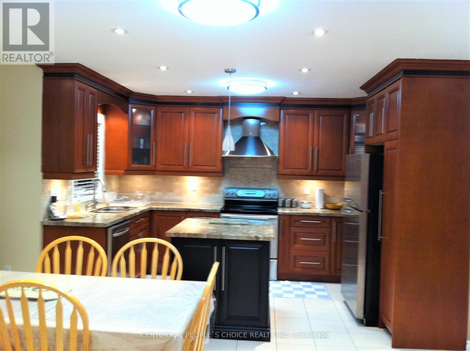First And Second Floor - 4845 Potomac Court, Mississauga, Ontario  L5R 0B1 - Photo 10 - W12450154