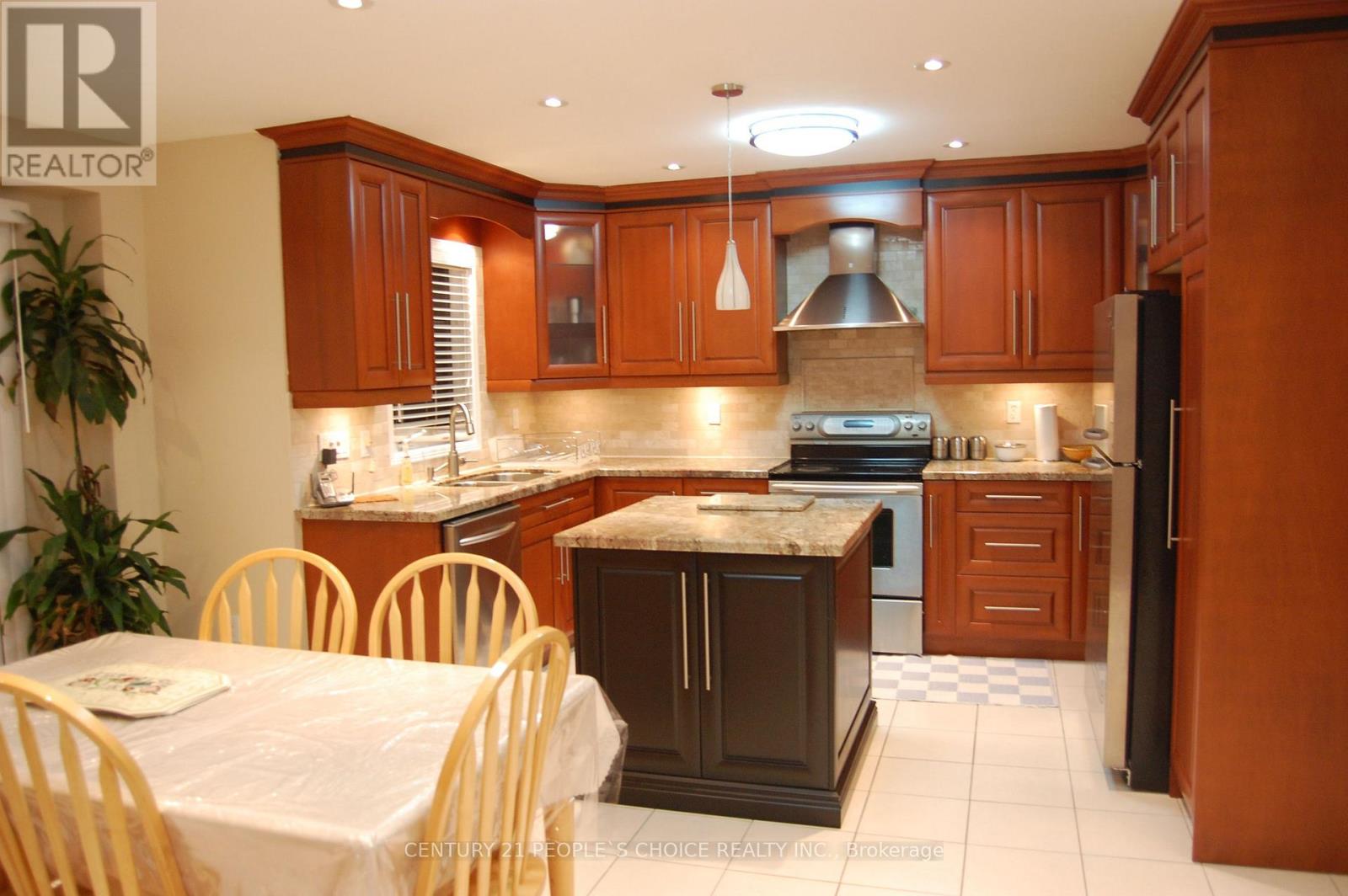 First And Second Floor - 4845 Potomac Court, Mississauga, Ontario  L5R 0B1 - Photo 13 - W12450154