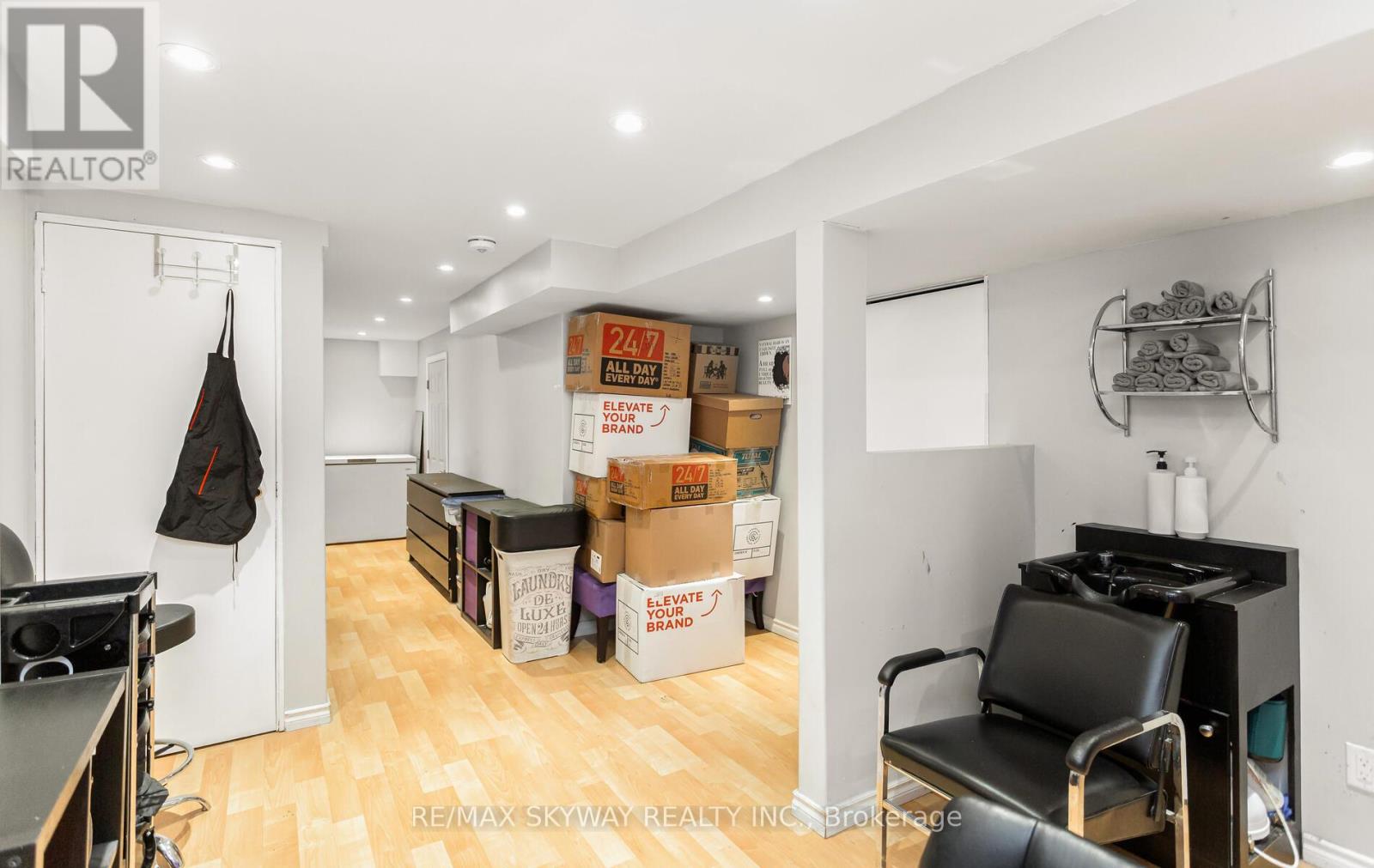 57 Jefferson Road, Brampton, Ontario  L6S 1W7 - Photo 37 - W12450175