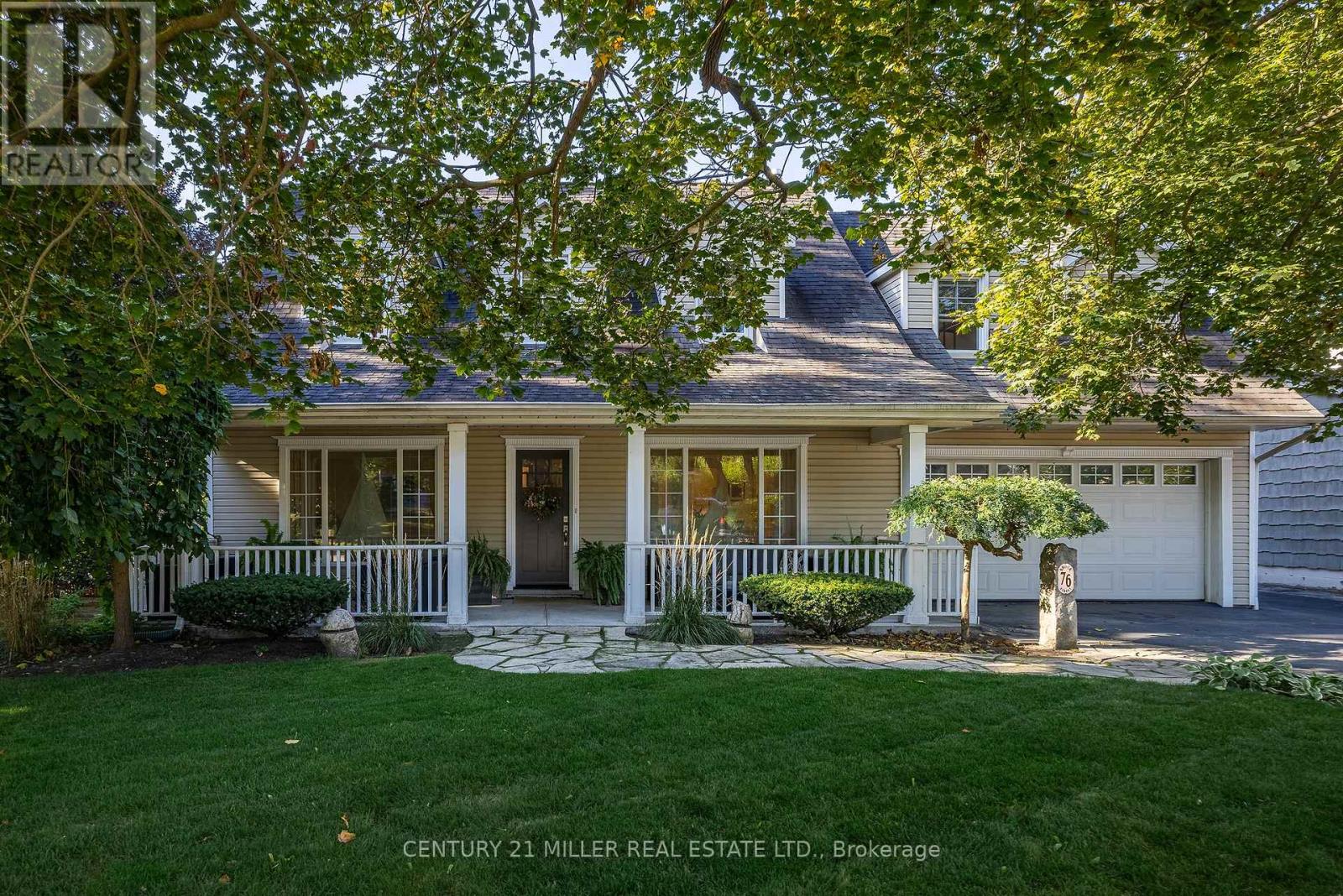 76 Brock Street, Oakville (Co Central), Ontario  L6K 2Z1 - Photo 1 - W12450176