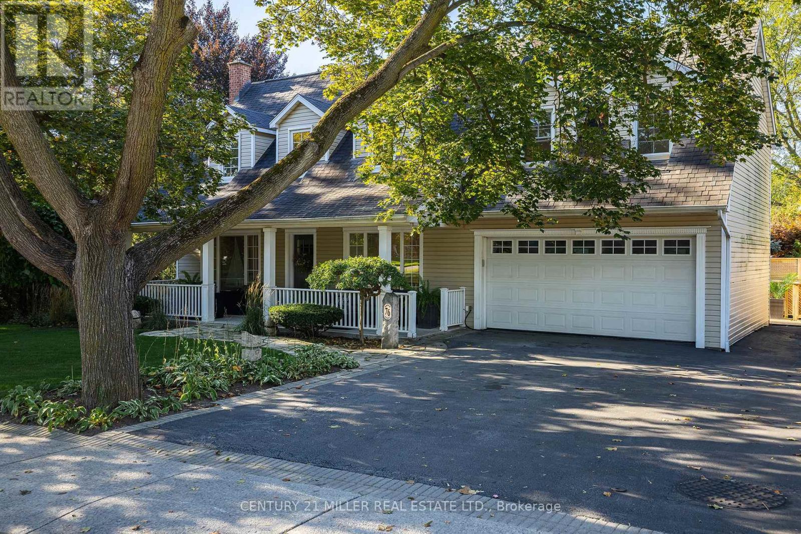 76 Brock Street, Oakville (Co Central), Ontario  L6K 2Z1 - Photo 2 - W12450176
