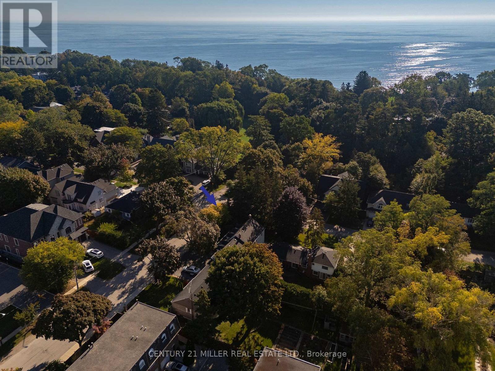 76 Brock Street, Oakville (Co Central), Ontario  L6K 2Z1 - Photo 3 - W12450176