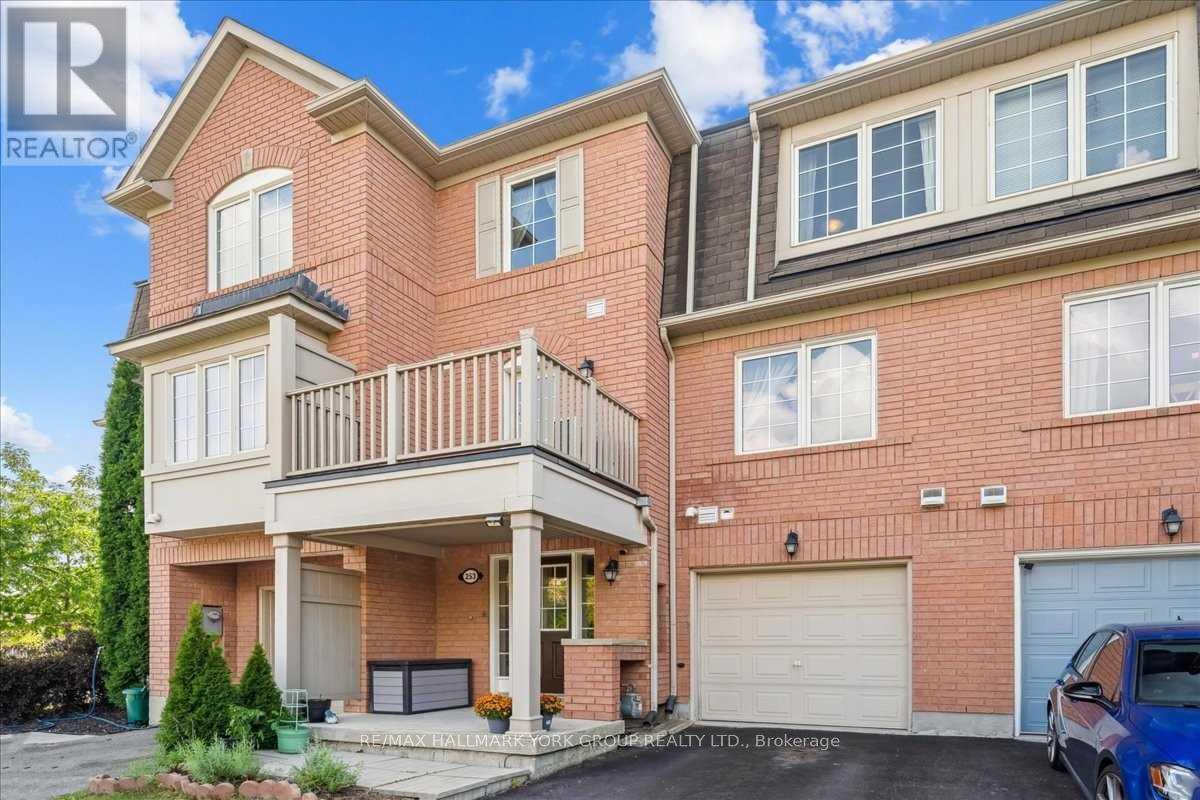 253 Prosser Circle, Milton, Ontario  L9T 0P8 - Photo 1 - W12450193