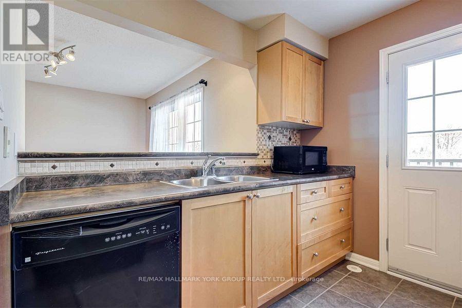 253 Prosser Circle, Milton, Ontario  L9T 0P8 - Photo 15 - W12450193