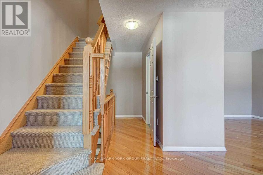 253 Prosser Circle, Milton, Ontario  L9T 0P8 - Photo 17 - W12450193