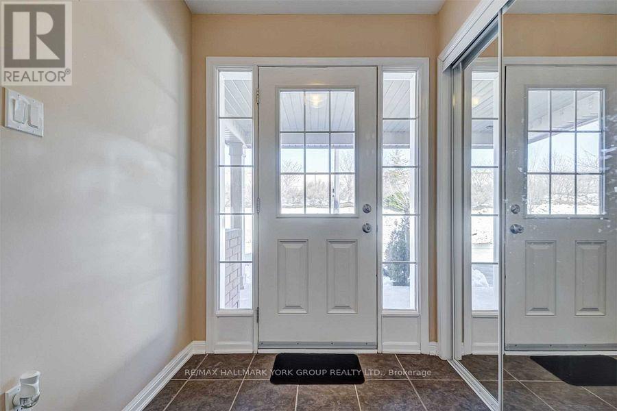 253 Prosser Circle, Milton, Ontario  L9T 0P8 - Photo 5 - W12450193