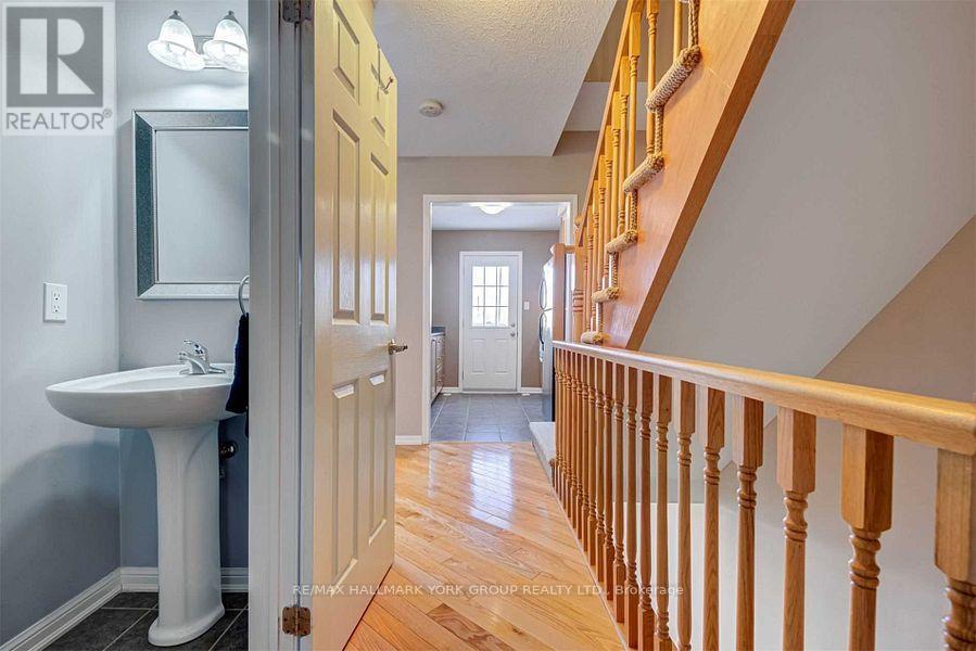 253 Prosser Circle, Milton, Ontario  L9T 0P8 - Photo 7 - W12450193