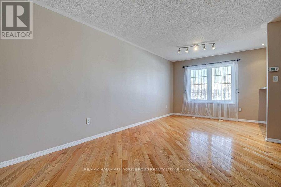 253 Prosser Circle, Milton, Ontario  L9T 0P8 - Photo 9 - W12450193