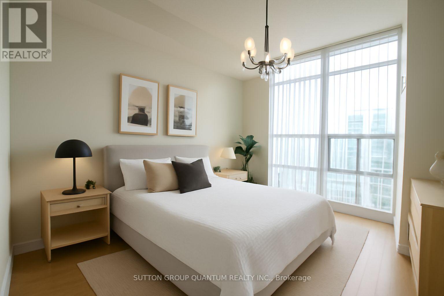 2705 - 1 Elm Drive W, Mississauga (City Centre), Ontario  L5B 4M1 - Photo 9 - W12450196
