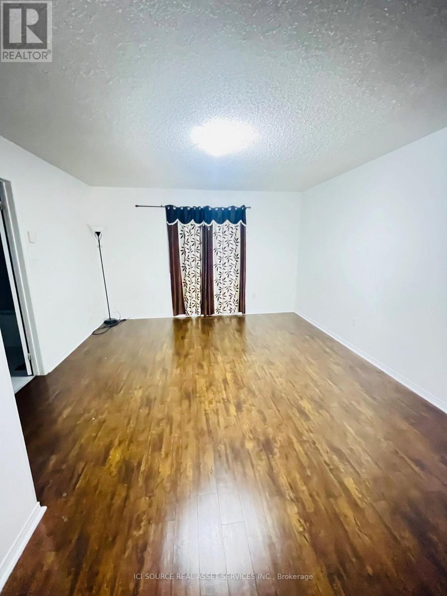 Upper - 40 Treasure Drive, Brampton, Ontario  L7A 3L1 - Photo 15 - W12450213