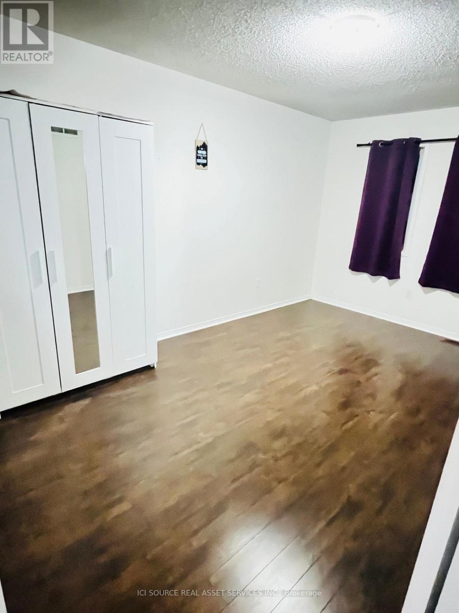 Upper - 40 Treasure Drive, Brampton, Ontario  L7A 3L1 - Photo 22 - W12450213