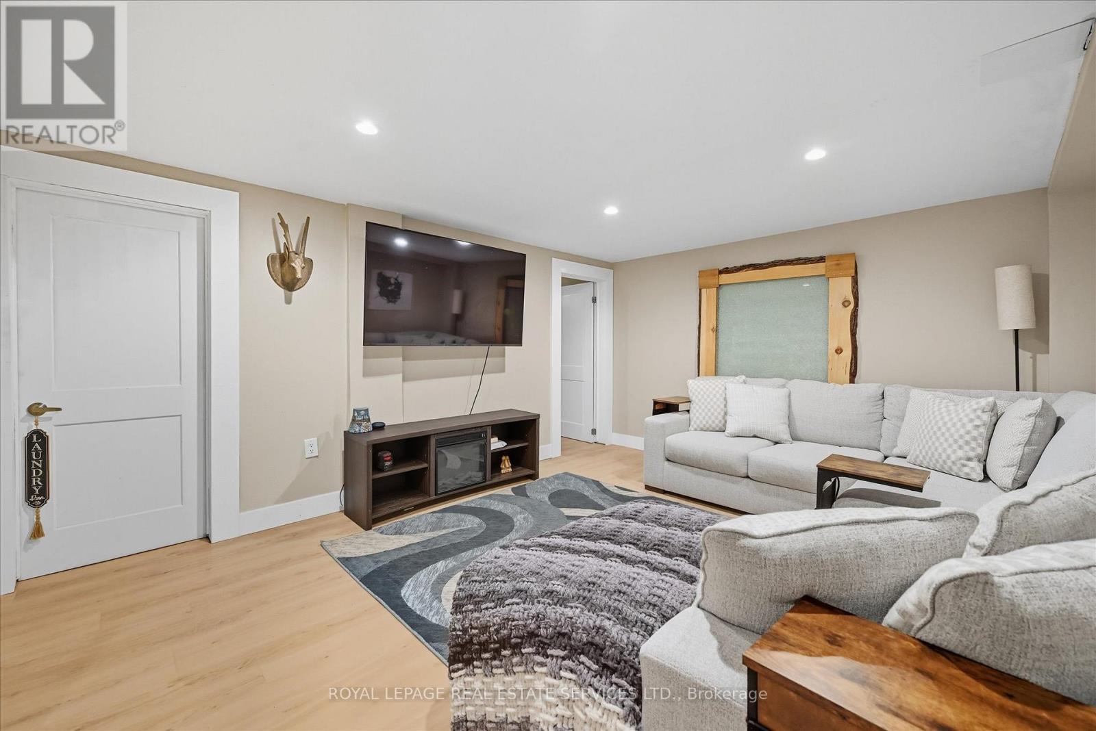 3 - 2377 Industrial Street, Burlington (Mountainside), Ontario  L7P 1A4 - Photo 35 - W12450220