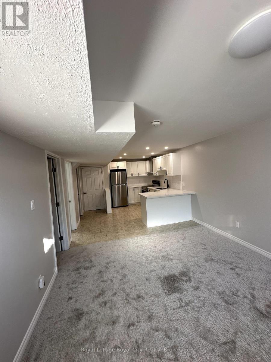 6 Maude Lane, Guelph, Ontario  N1E 0E8 - Photo 12 - X12450285