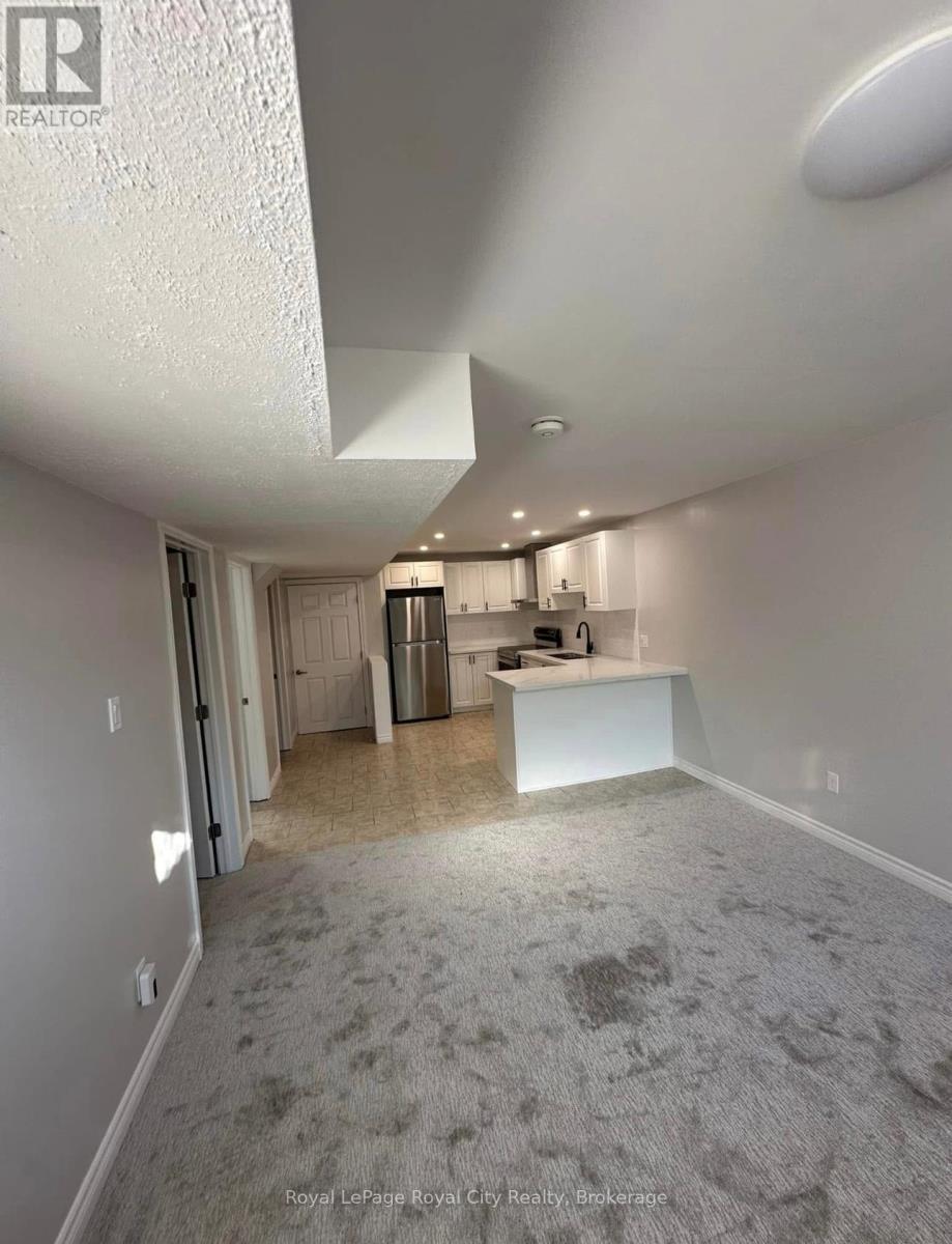 6 Maude Lane, Guelph, Ontario  N1E 0E8 - Photo 14 - X12450285