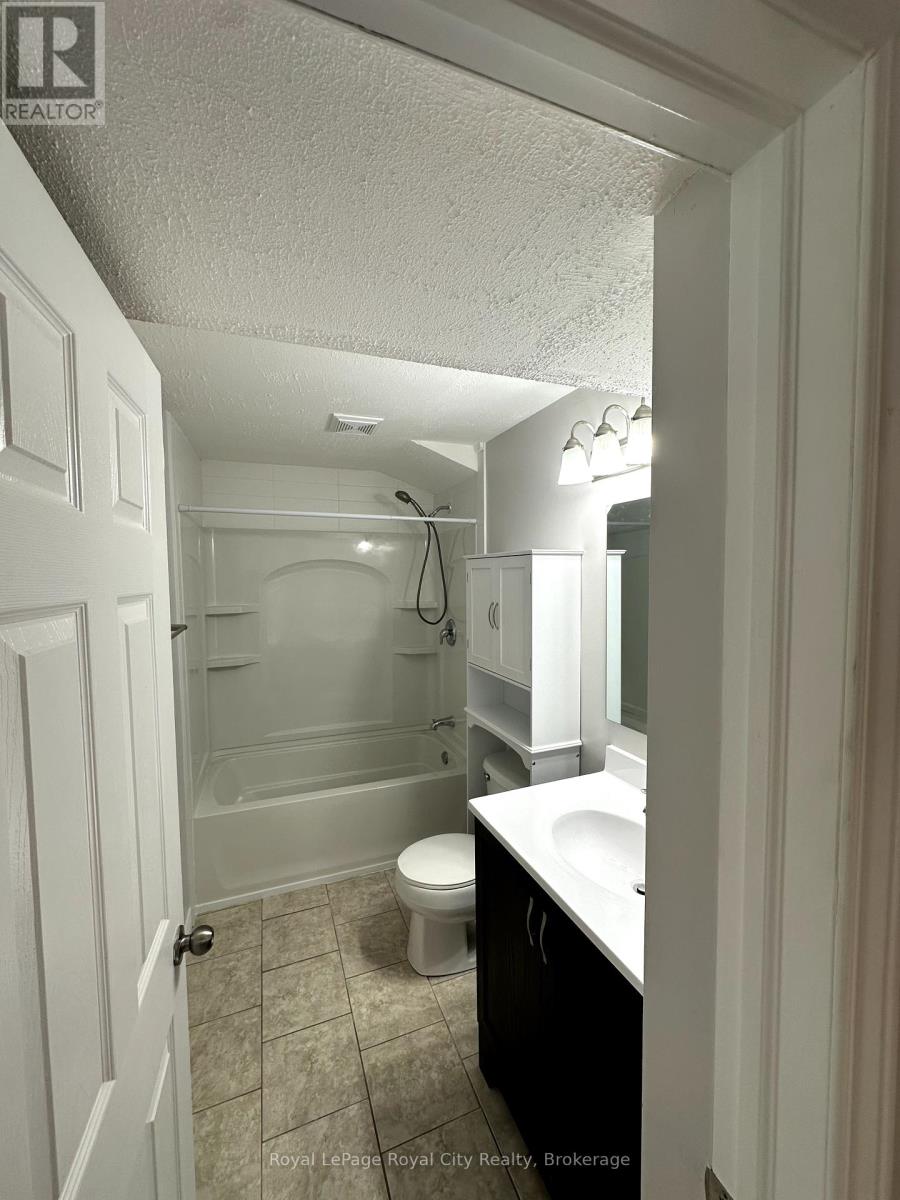 6 Maude Lane, Guelph, Ontario  N1E 0E8 - Photo 19 - X12450285