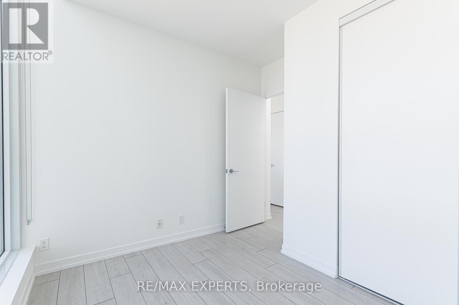 901 - 5 Buttermill Avenue, Vaughan, Ontario  L4K 0J5 - Photo 21 - N12450232