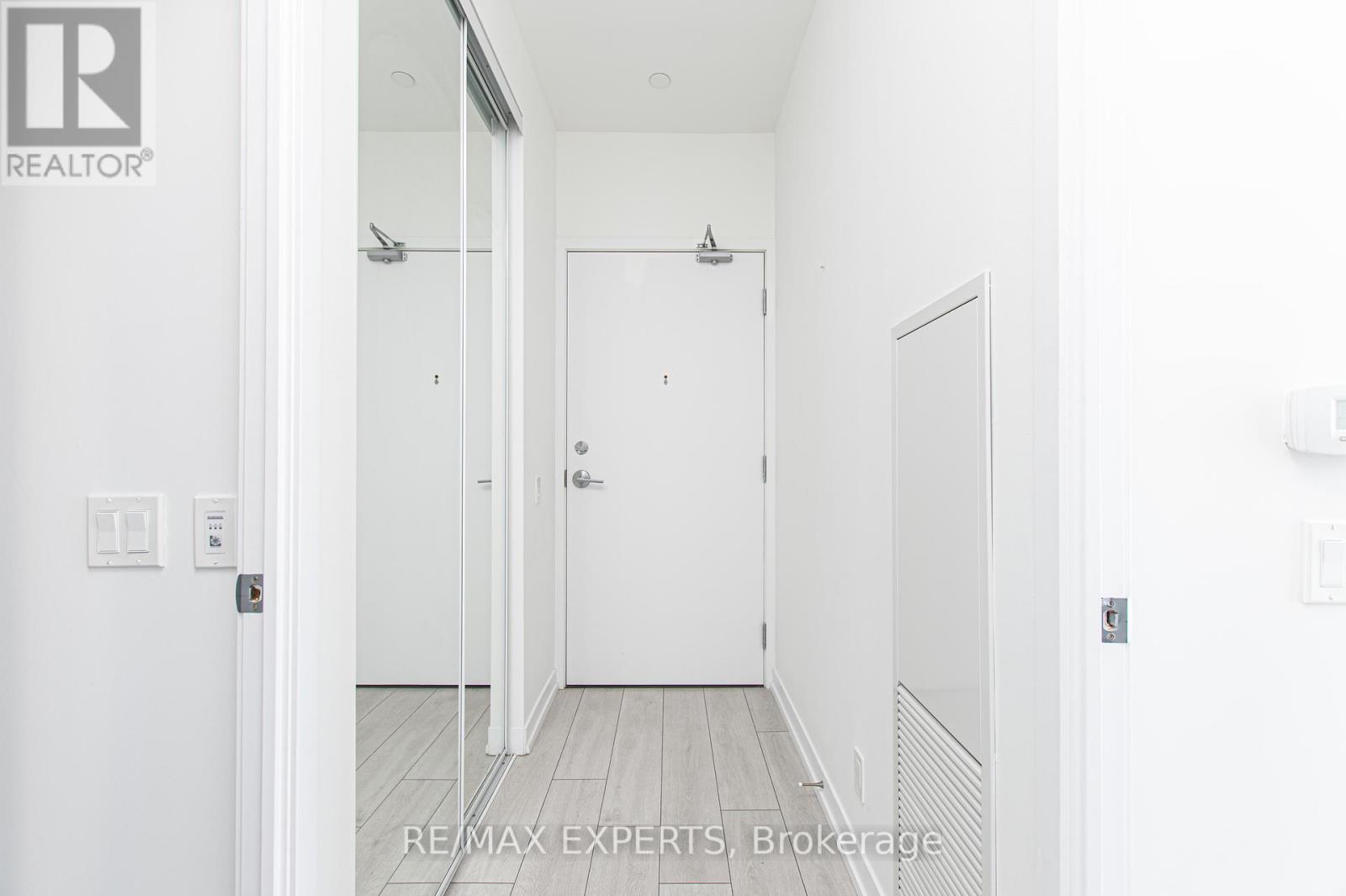 901 - 5 Buttermill Avenue, Vaughan, Ontario  L4K 0J5 - Photo 22 - N12450232