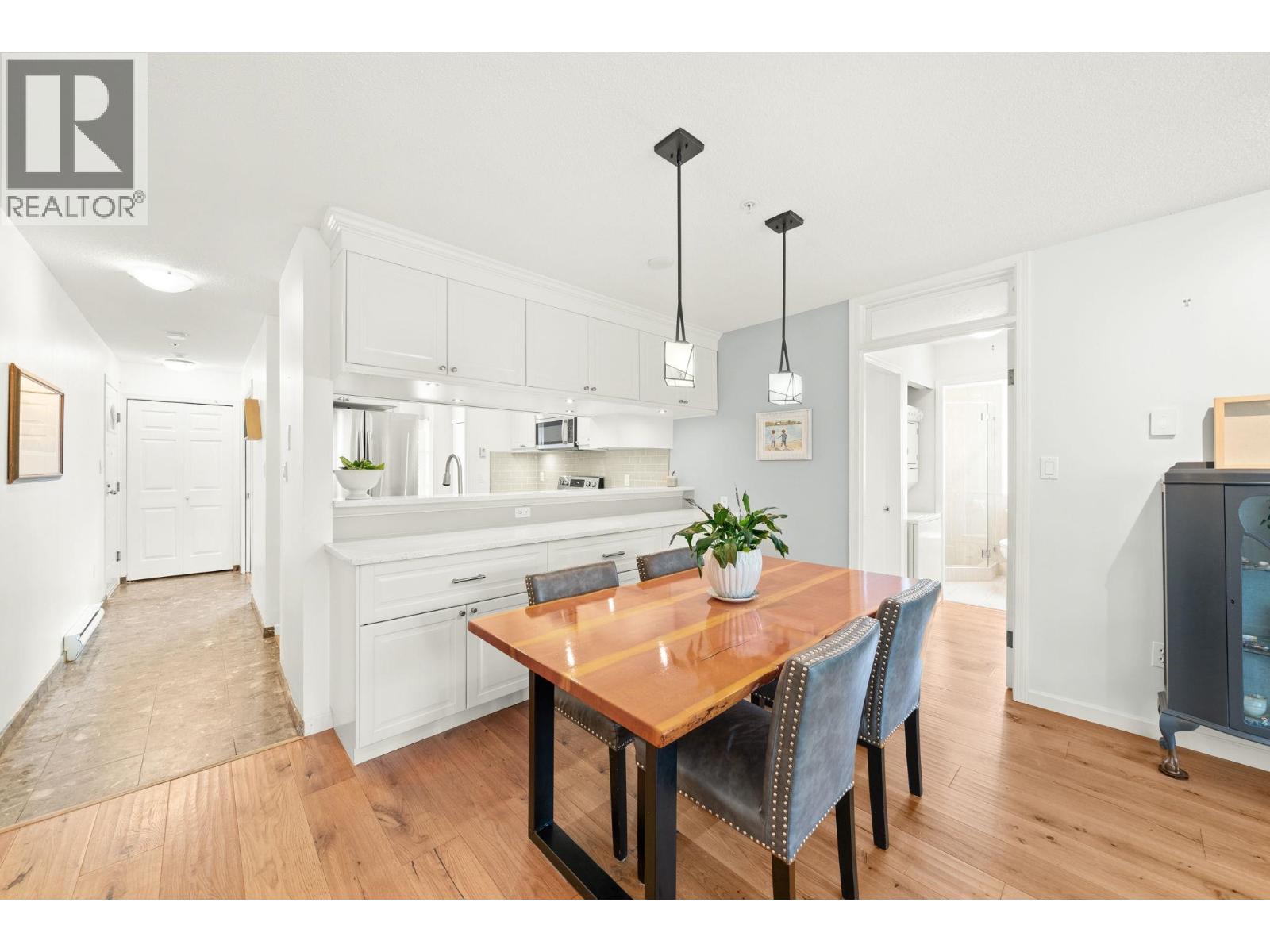 301 8728 Sw Marine Drive, Vancouver, British Columbia  V6P 6A4 - Photo 5 - R3042259