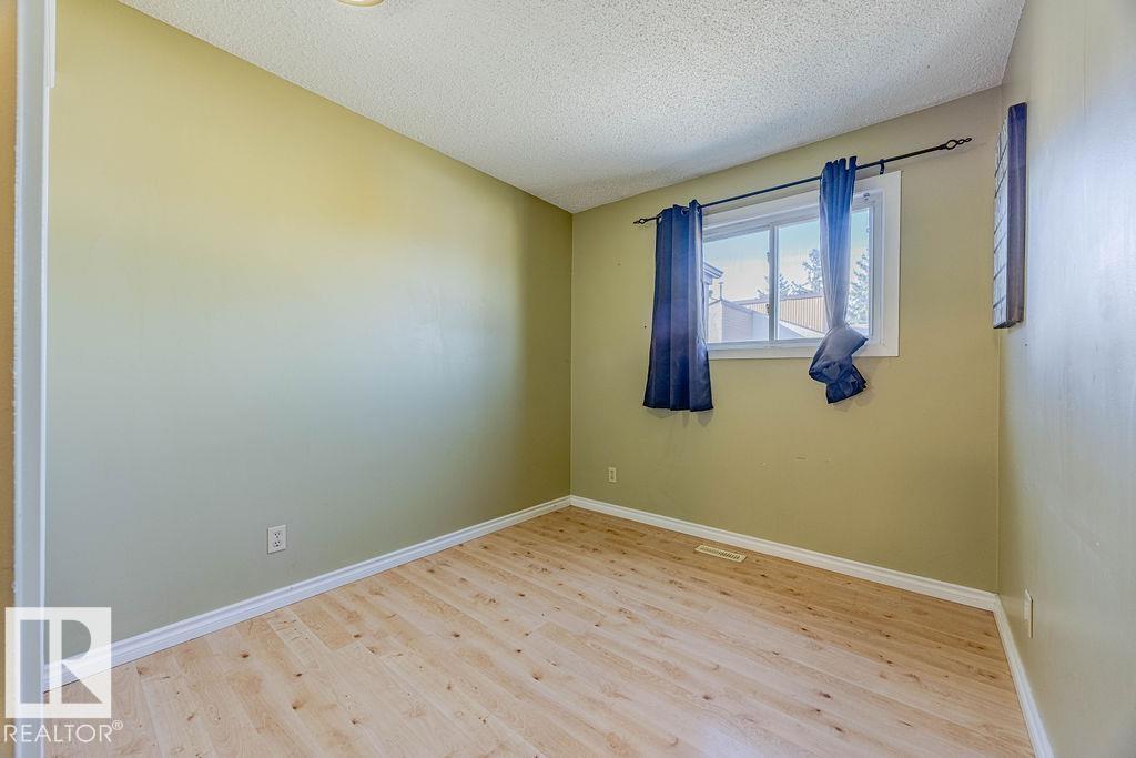 8005 27 Av Nw, Edmonton, Alberta  T6K 3C9 - Photo 14 - E4461183