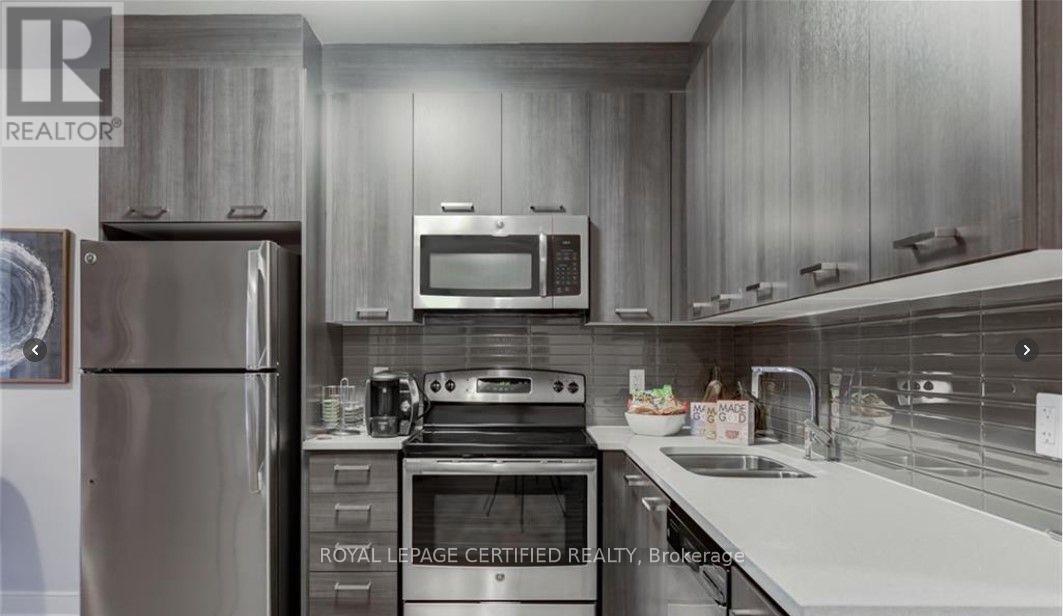 1213 - 150 Main Street W, Hamilton, Ontario  L8P 1H8 - Photo 10 - X12450140