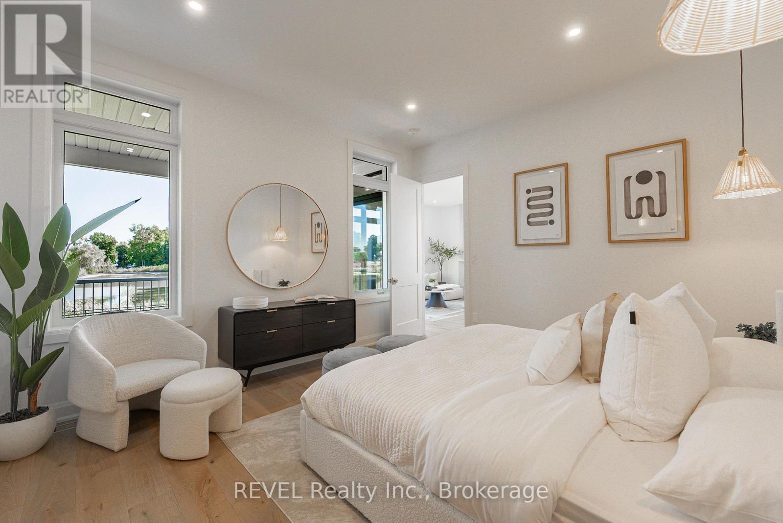 537 Mississauga Avenue, Fort Erie (Lakeshore), Ontario  L2A 1C2 - Photo 22 - X12450278