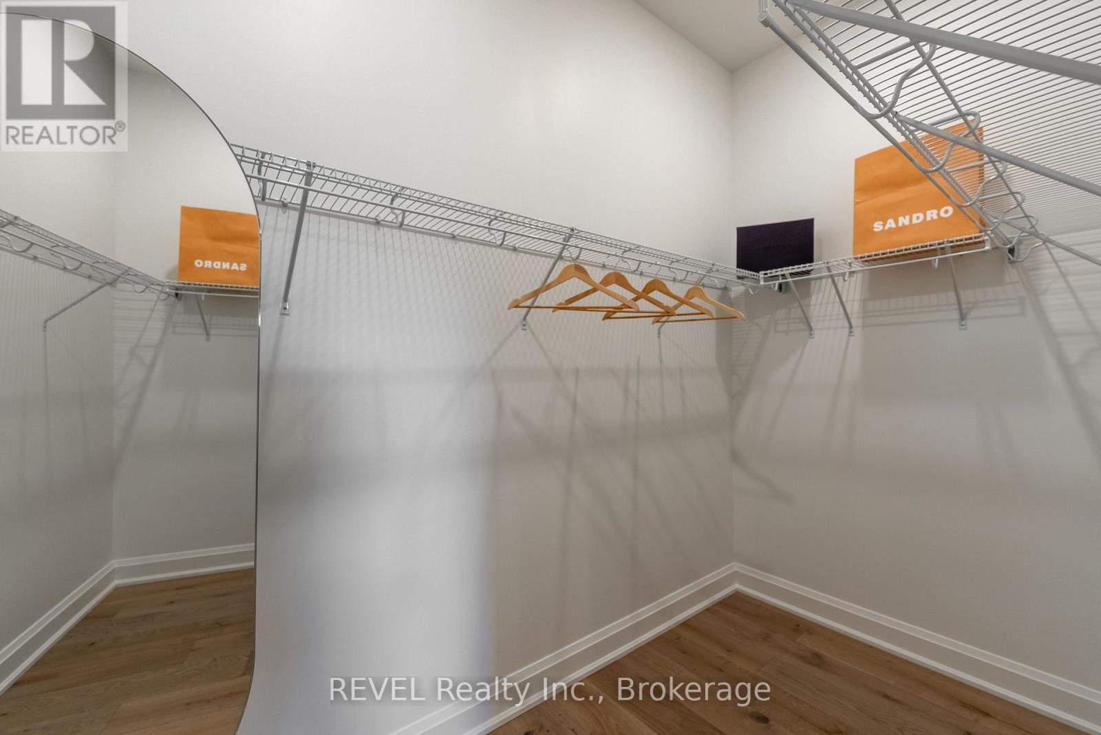 537 Mississauga Avenue, Fort Erie (Lakeshore), Ontario  L2A 1C2 - Photo 23 - X12450278