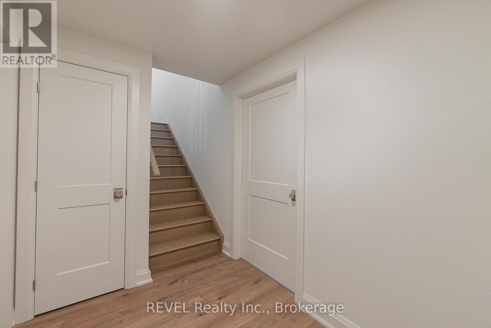 537 Mississauga Avenue, Fort Erie (Lakeshore), Ontario  L2A 1C2 - Photo 28 - X12450278