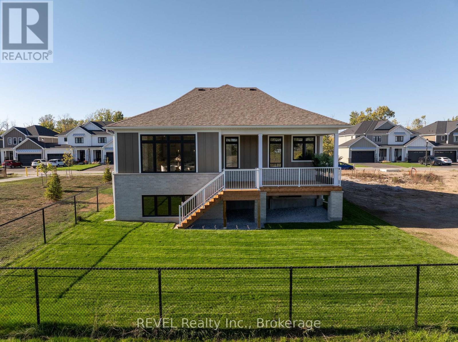 537 Mississauga Avenue, Fort Erie (Lakeshore), Ontario  L2A 1C2 - Photo 37 - X12450278