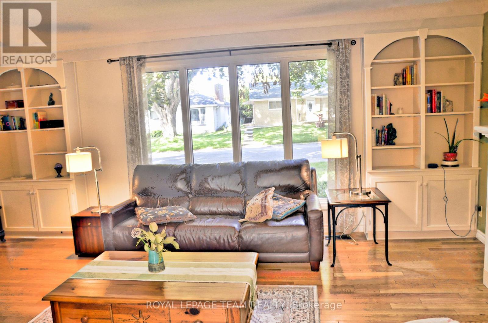 209 Reynolds Drive E, Brockville, Ontario  K6V 1X8 - Photo 7 - X12450187