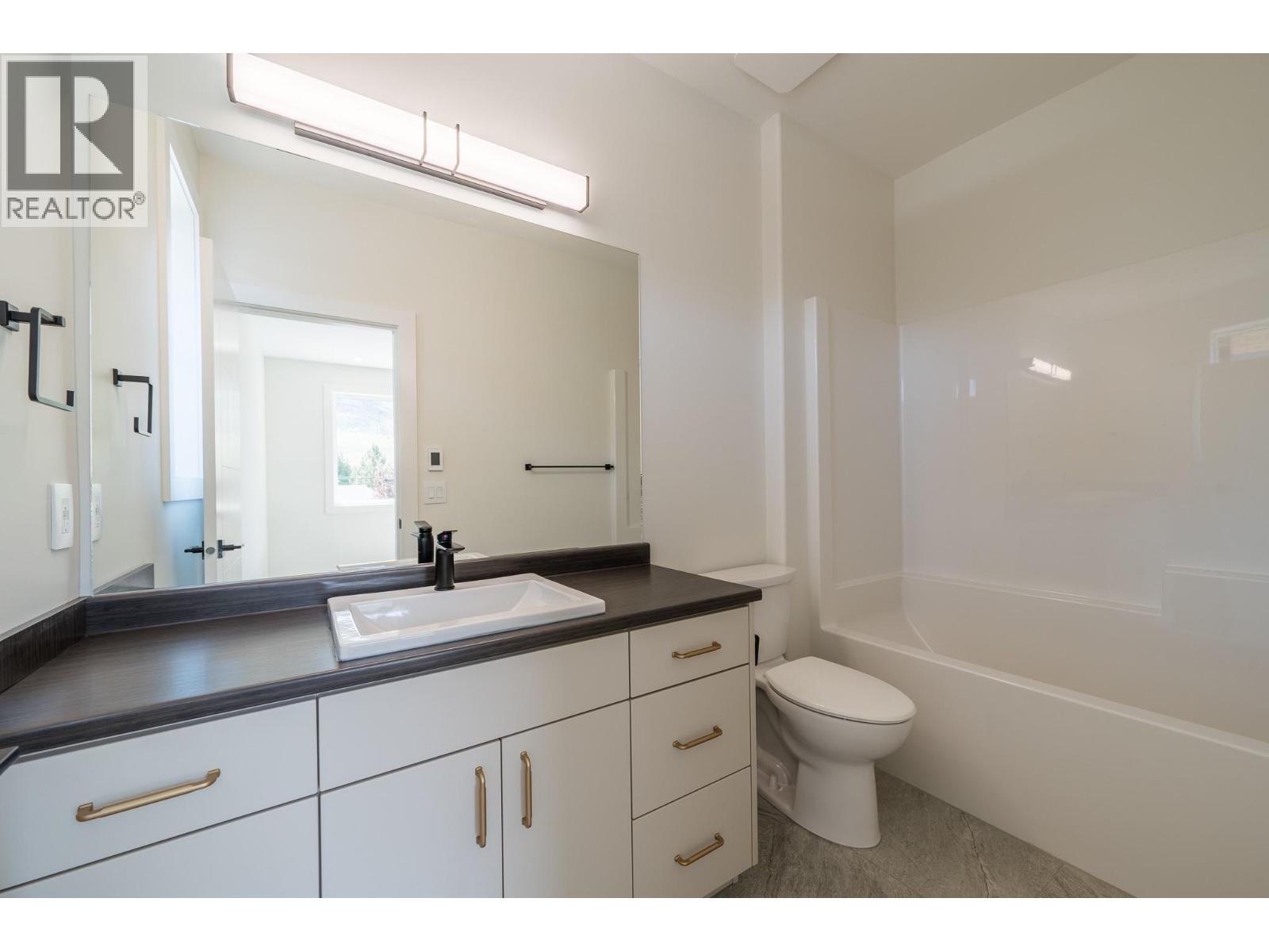 3228 Bank Road, Kamloops, British Columbia  V2B 6Z7 - Photo 13 - 10365291