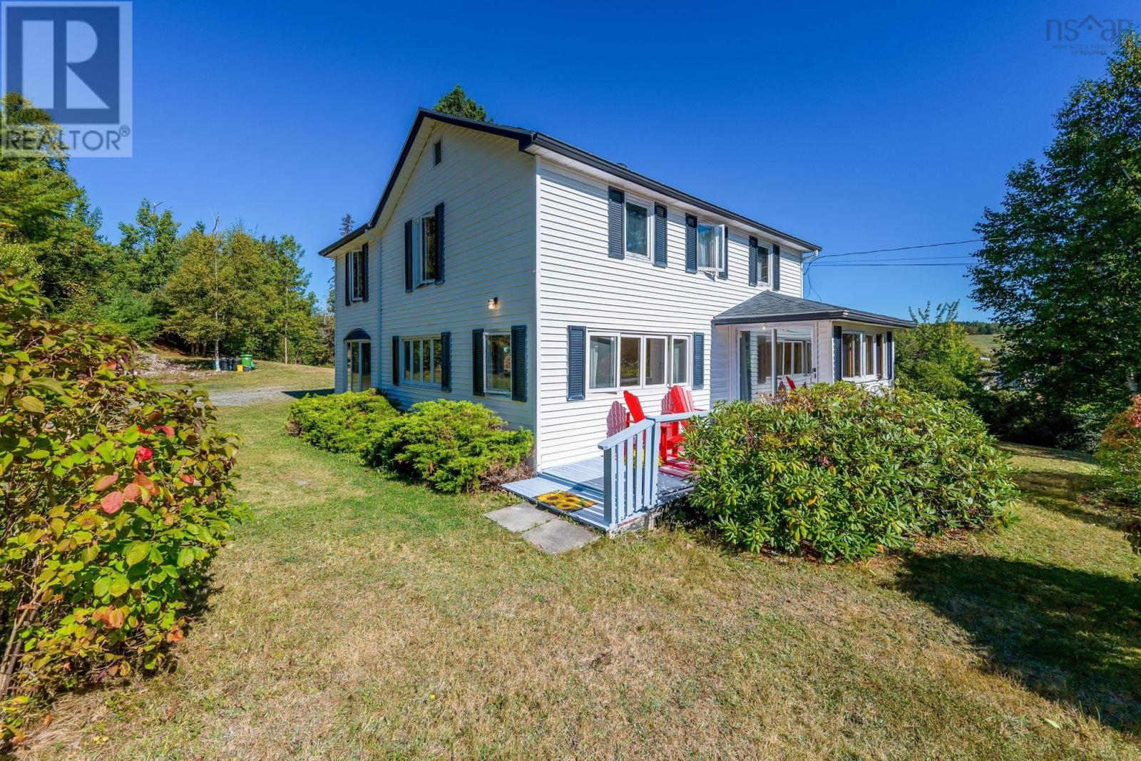 9723 Highway 215, Walton, Nova Scotia  B0N 2R0 - Photo 4 - 202524048