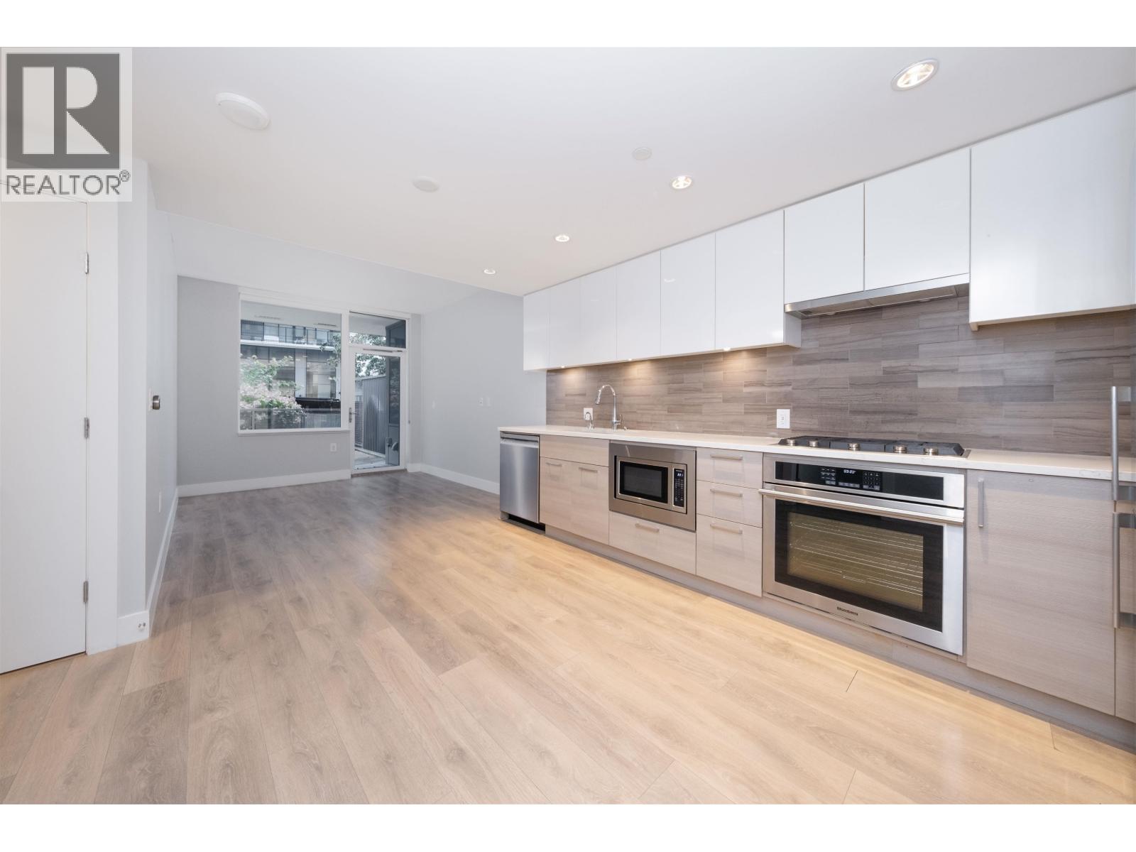 201 3451 Sawmill Crescent, Vancouver, British Columbia  V5S 0H3 - Photo 3 - R3056240