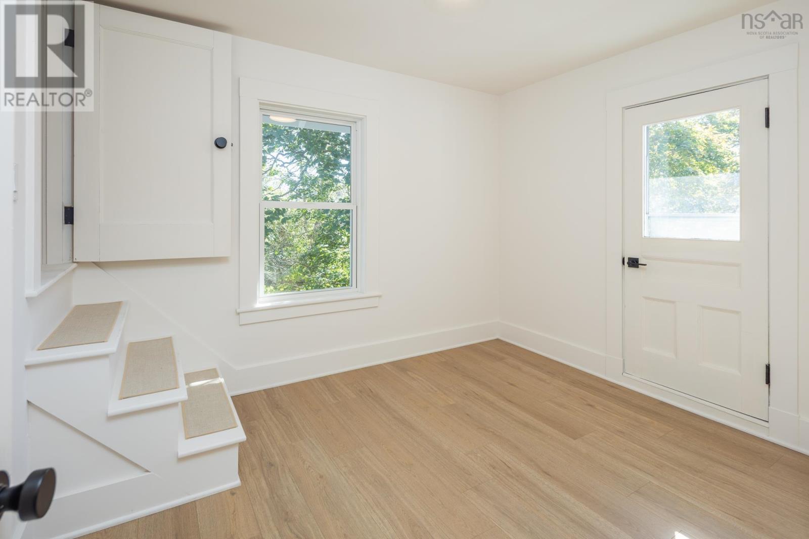 19 Cumberland Street, Yarmouth, Nova Scotia  B5A 5K4 - Photo 33 - 202525355