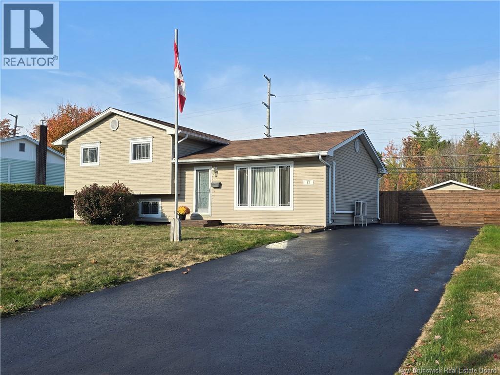 17 Shephard Drive, Oromocto, New Brunswick  E2V 2M2 - Photo 2 - NB128145