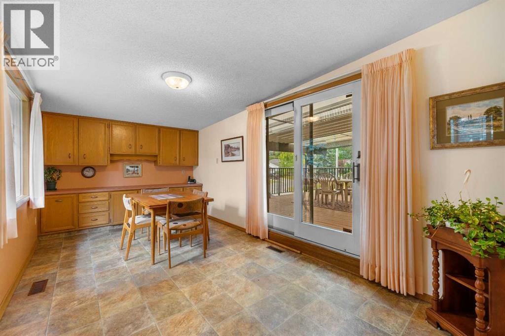 10 Varsville Place Nw, Calgary, Alberta  T3A 0A8 - Photo 20 - A2257647