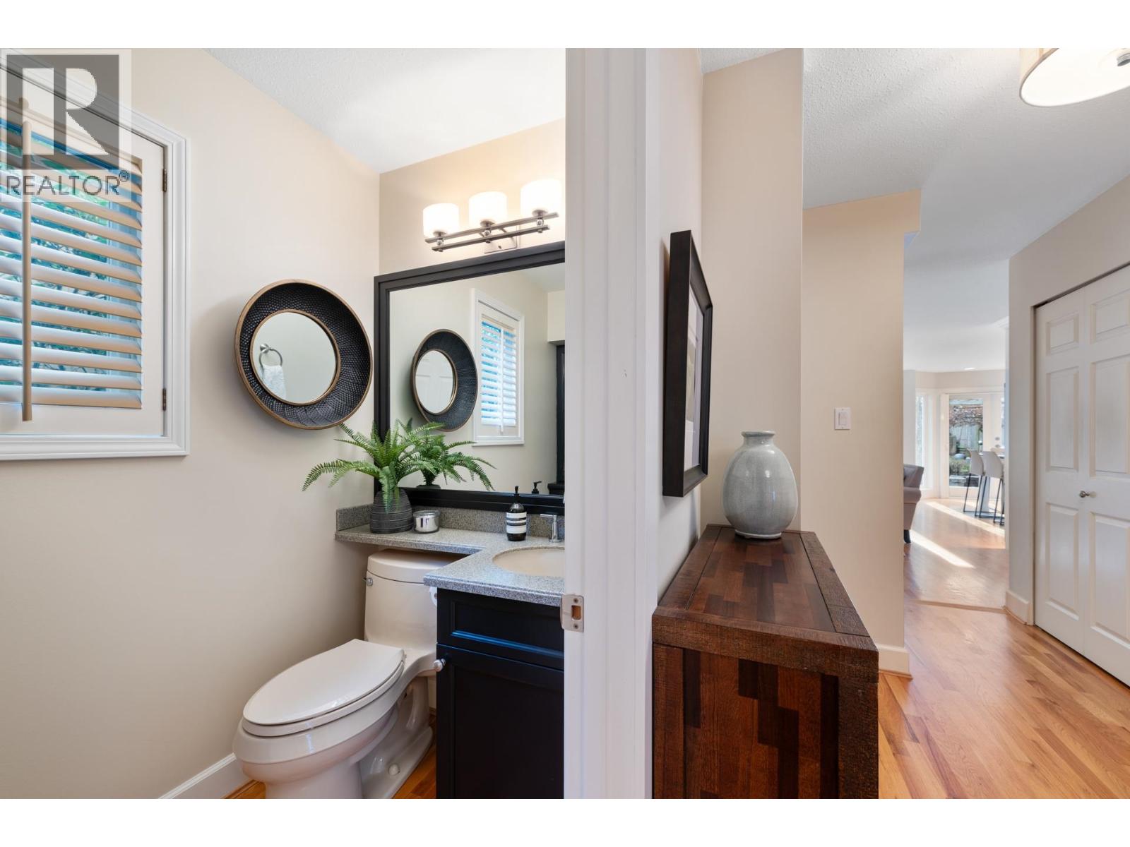 997 Canyon Boulevard, North Vancouver, British Columbia  V7R 2K2 - Photo 10 - R3056261