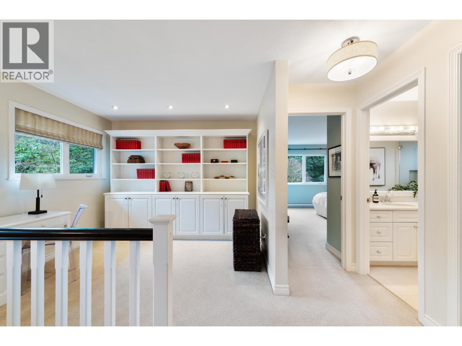 997 Canyon Boulevard, North Vancouver, British Columbia  V7R 2K2 - Photo 16 - R3056261