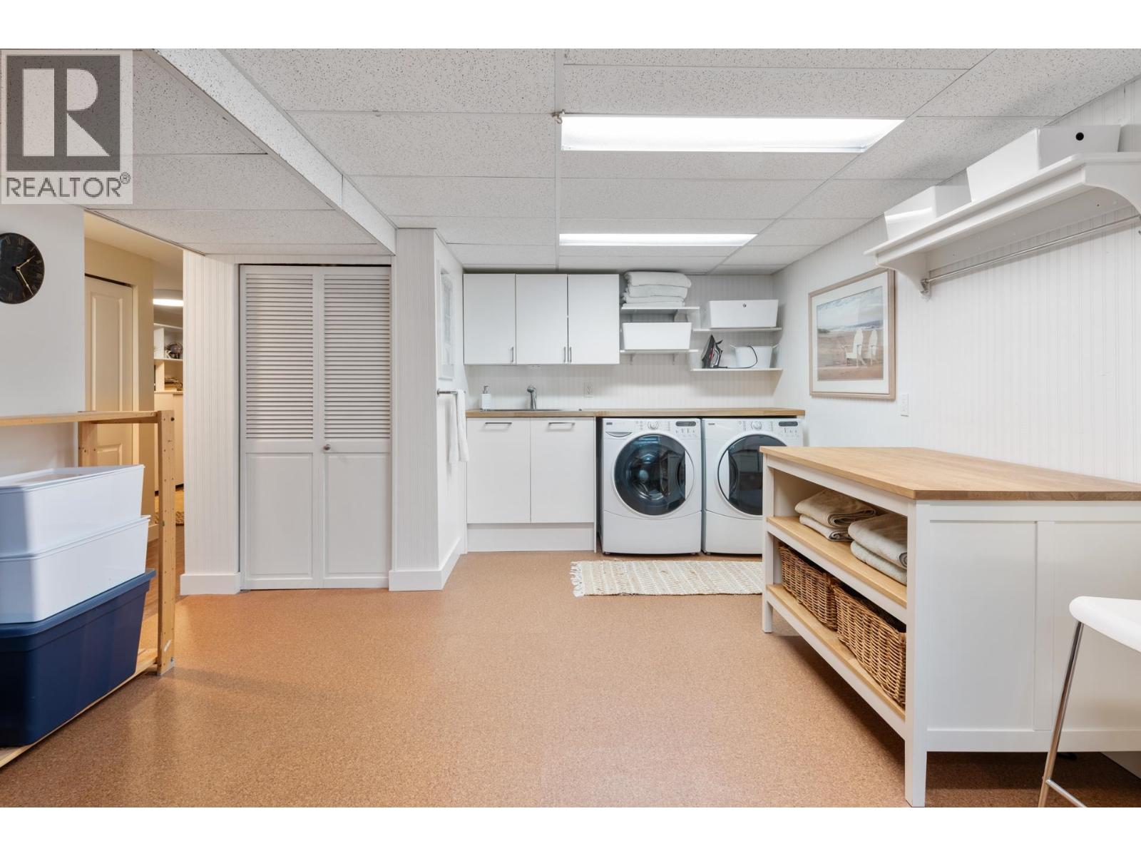 997 Canyon Boulevard, North Vancouver, British Columbia  V7R 2K2 - Photo 24 - R3056261