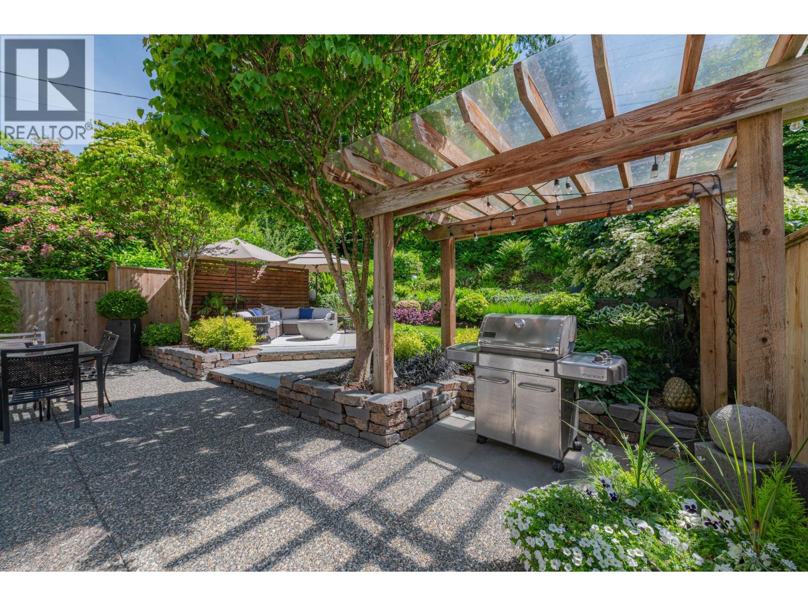 997 Canyon Boulevard, North Vancouver, British Columbia  V7R 2K2 - Photo 31 - R3056261
