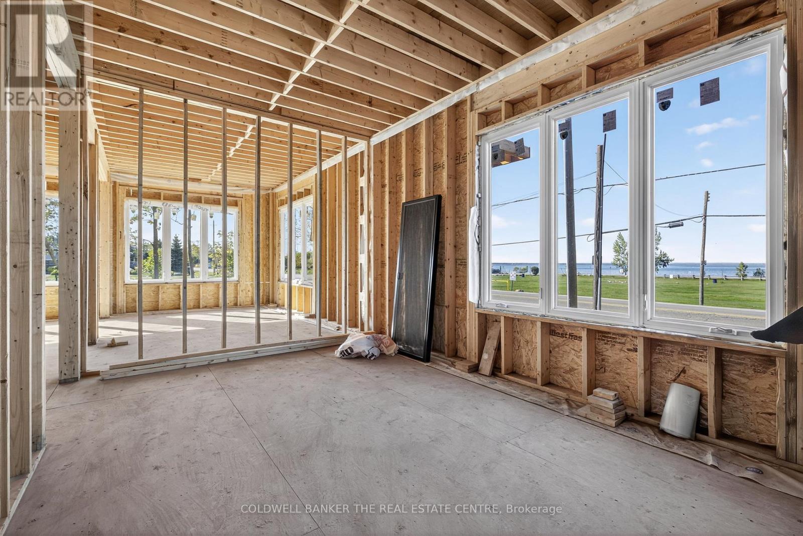 802 Willowview Road, Georgina, Ontario  L0E 1S0 - Photo 7 - N12441358