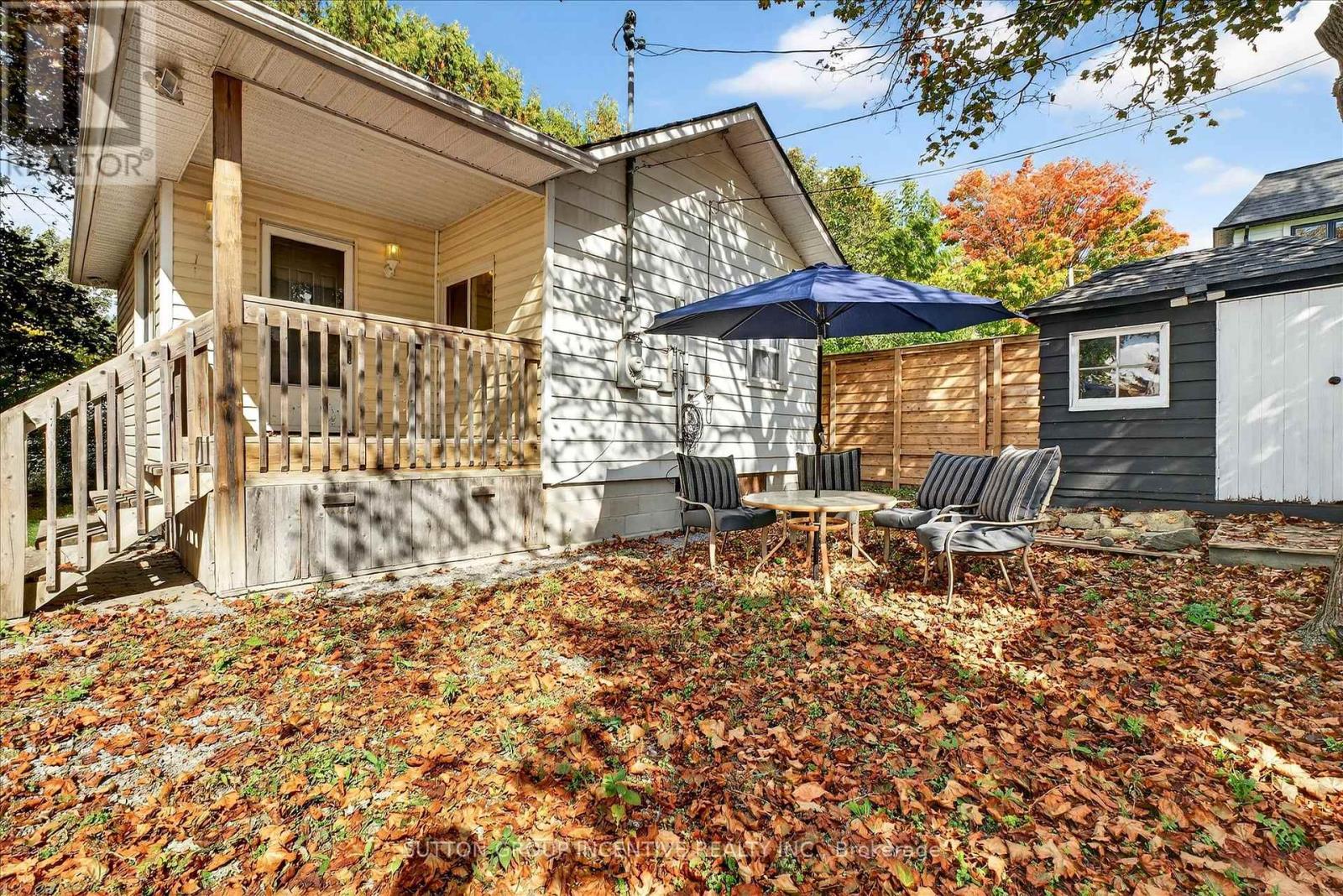 183 Lake Drive N, Georgina, Ontario  L4P 3C8 - Photo 23 - N12450129