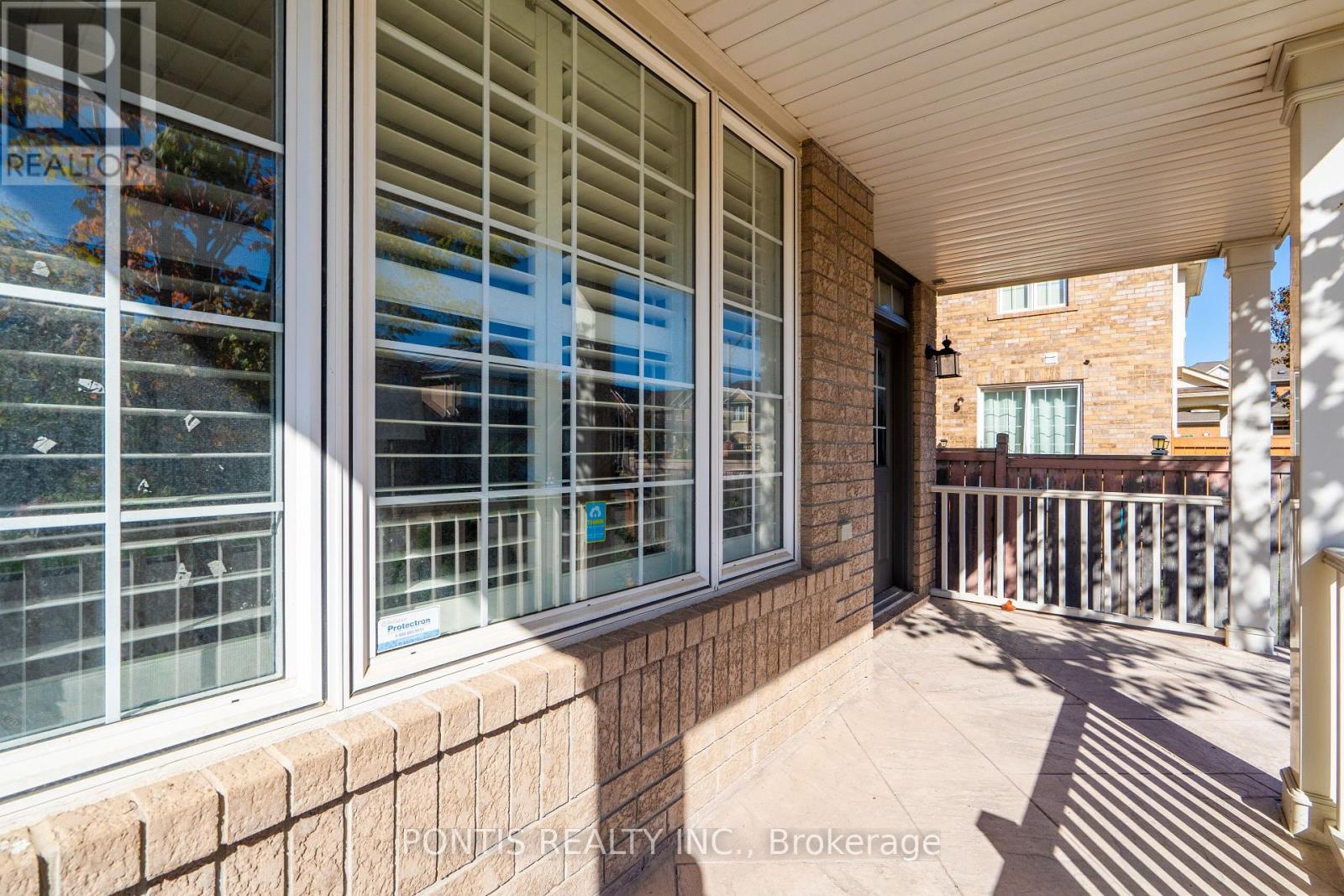 44 Damatta Drive, Brampton (Credit Valley), Ontario  L6X 0N6 - Photo 6 - W12449907