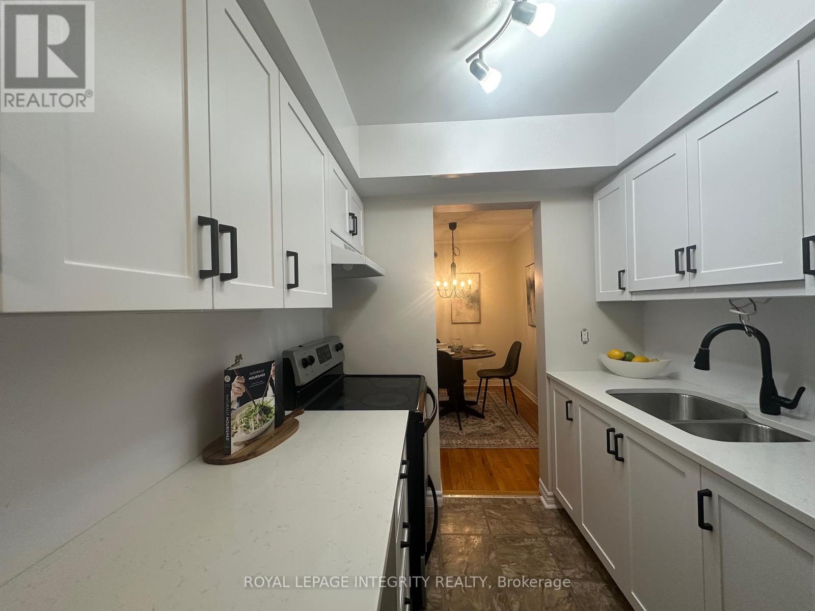 30 Bujold Court, Ottawa, Ontario  K2L 3N5 - Photo 8 - X12450279