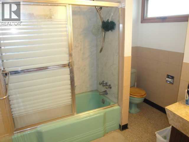 1277 9 Avenue N, Lethbridge, Alberta  T1H 1H1 - Photo 8 - A2257643