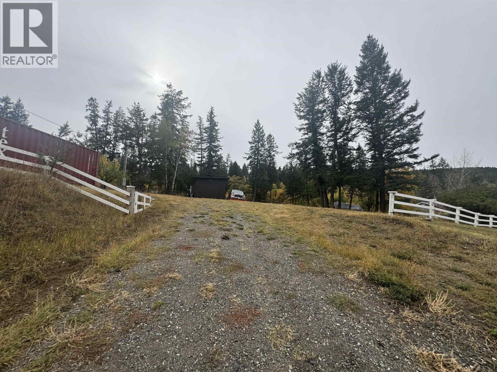 911 DOG CREEK ROAD, Williams Lake, British Columbia