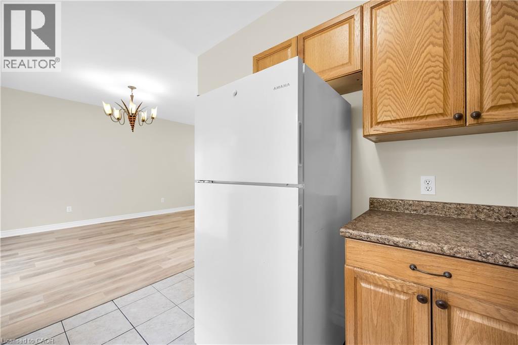 27a Walnut Street, St. Catharines, Ontario  L2T 1H6 - Photo 13 - 40735344