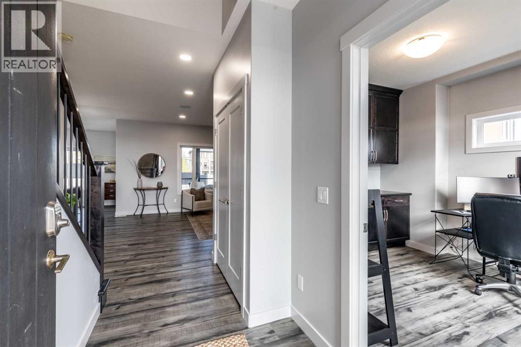 420 Ranchview Road Ne, Medicine Hat, Alberta  T1C 0G7 - Photo 4 - A2262538
