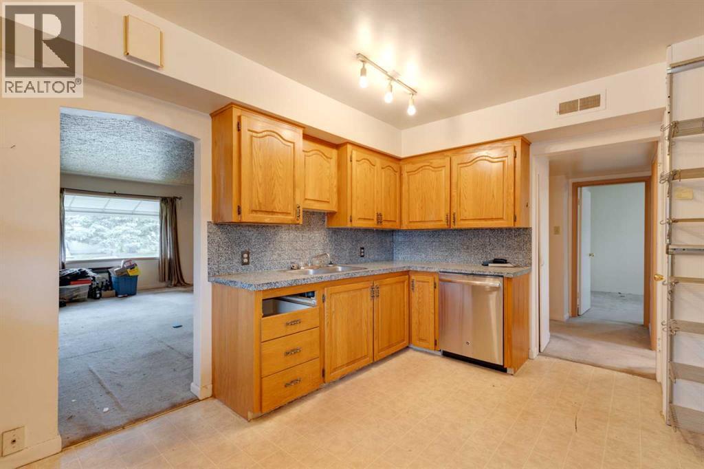 2240 35 Street Sw, Calgary, Alberta  T3E 2X8 - Photo 18 - A2254308